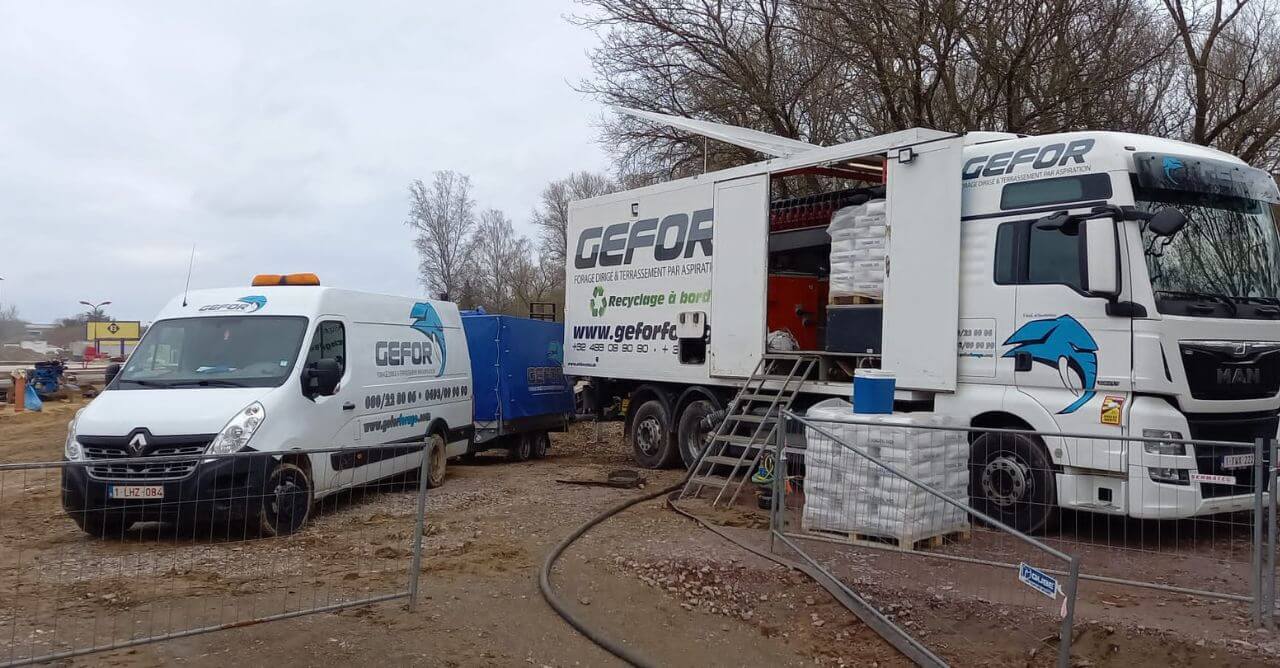 Camion recyclage de bentonite pour forage dirigé à Mersch