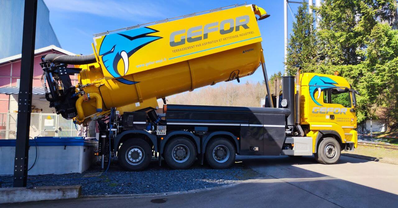 Location de camion aspirateur pour le terrassement par aspiration à Steinfort